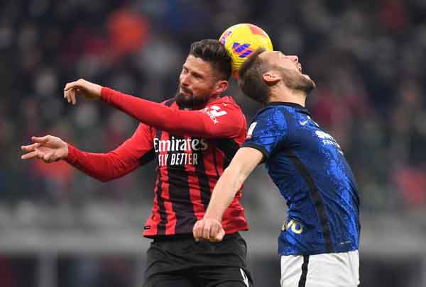 AC Milan và Inter Milan bất phân thắng bại ở bán kết Coppa Italia
