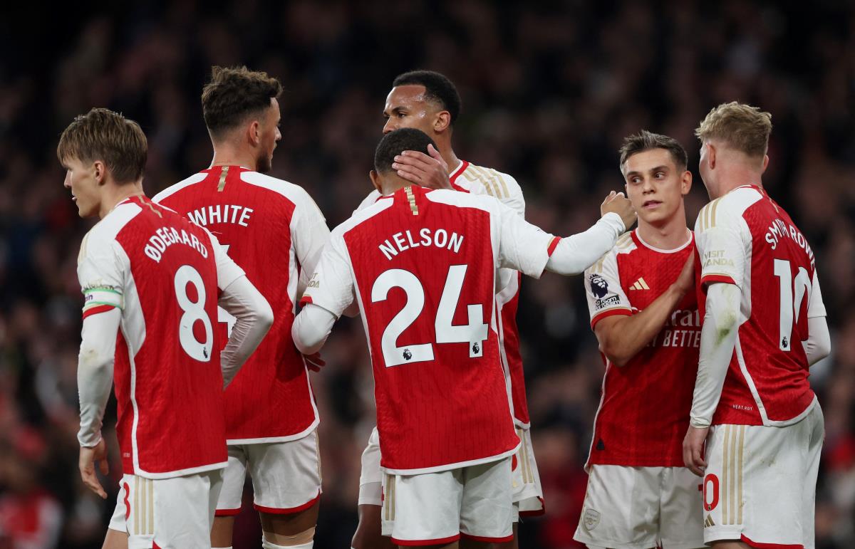 Vì sao Arsenal xứng đáng vô địch Ngoại hạng Anh mùa này?