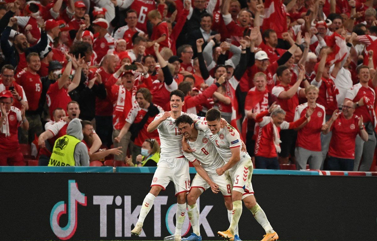 Bỉ toàn thắng 3 trận, Đan Mạch lách khe cửa hẹp vòng 1/8 EURO 2020